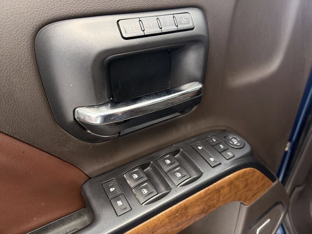 Used 2016 Chevrolet Silverado 2500 High Country w/ Duramax Plus Package AWD/4WD image 23