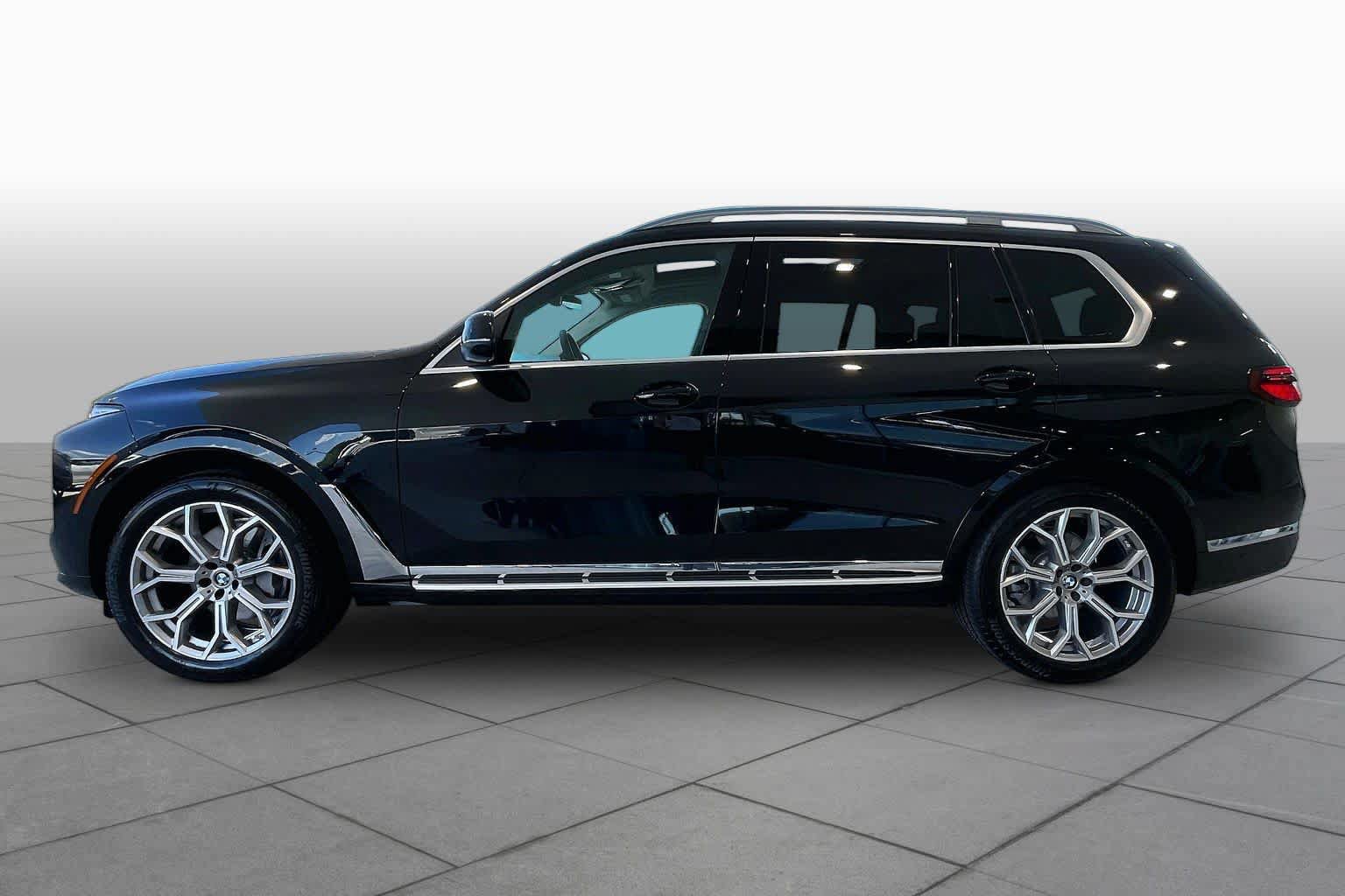 Used 2027 BMW X7 xDrive40i AWD/4WD image 32