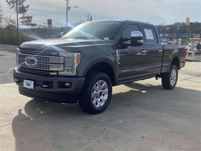 Certified 2018 Ford F250 Platinum w/ FX4 Off-Road Package image 5