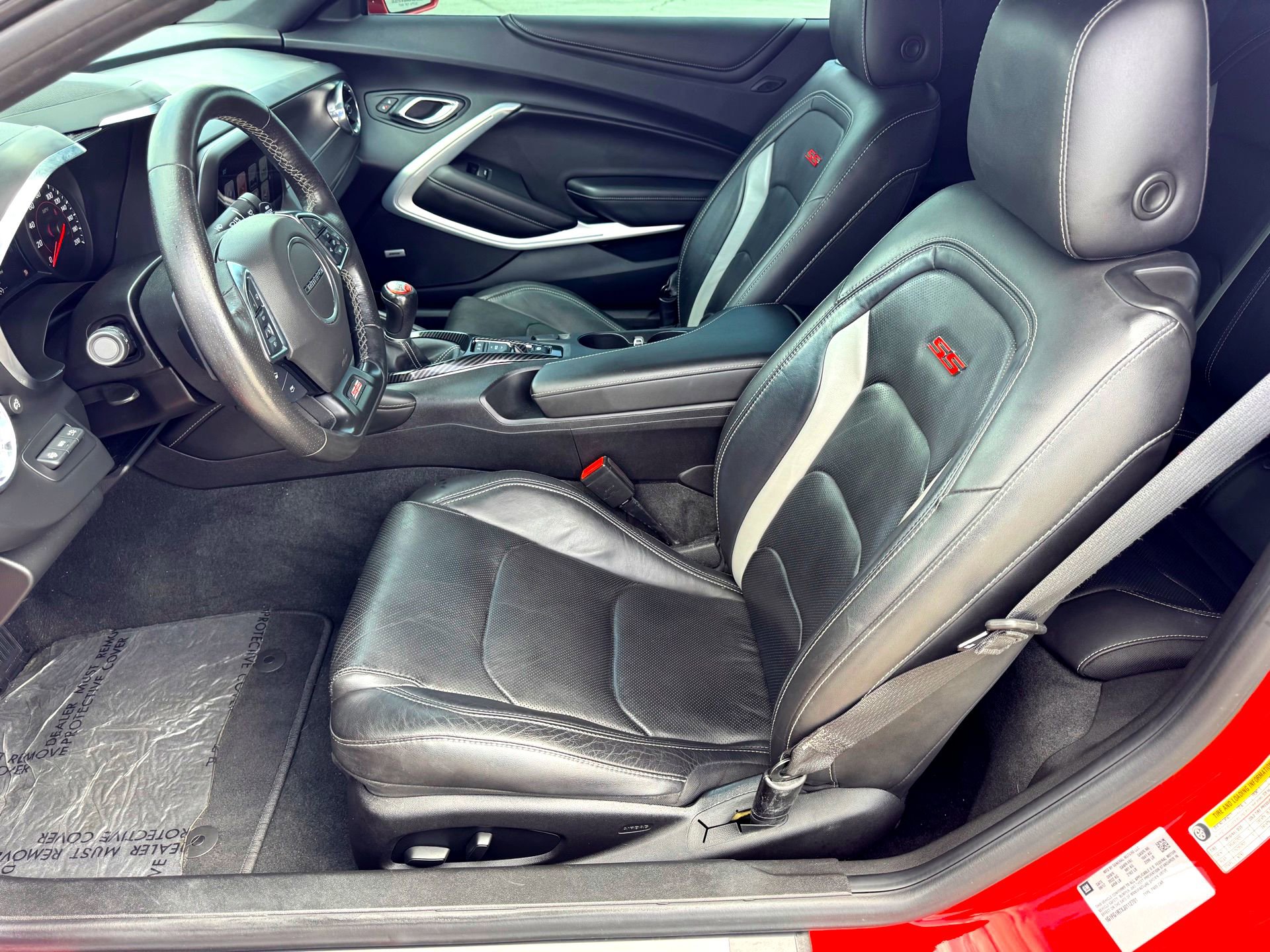 Used 2018 Chevrolet Camaro SS image 17