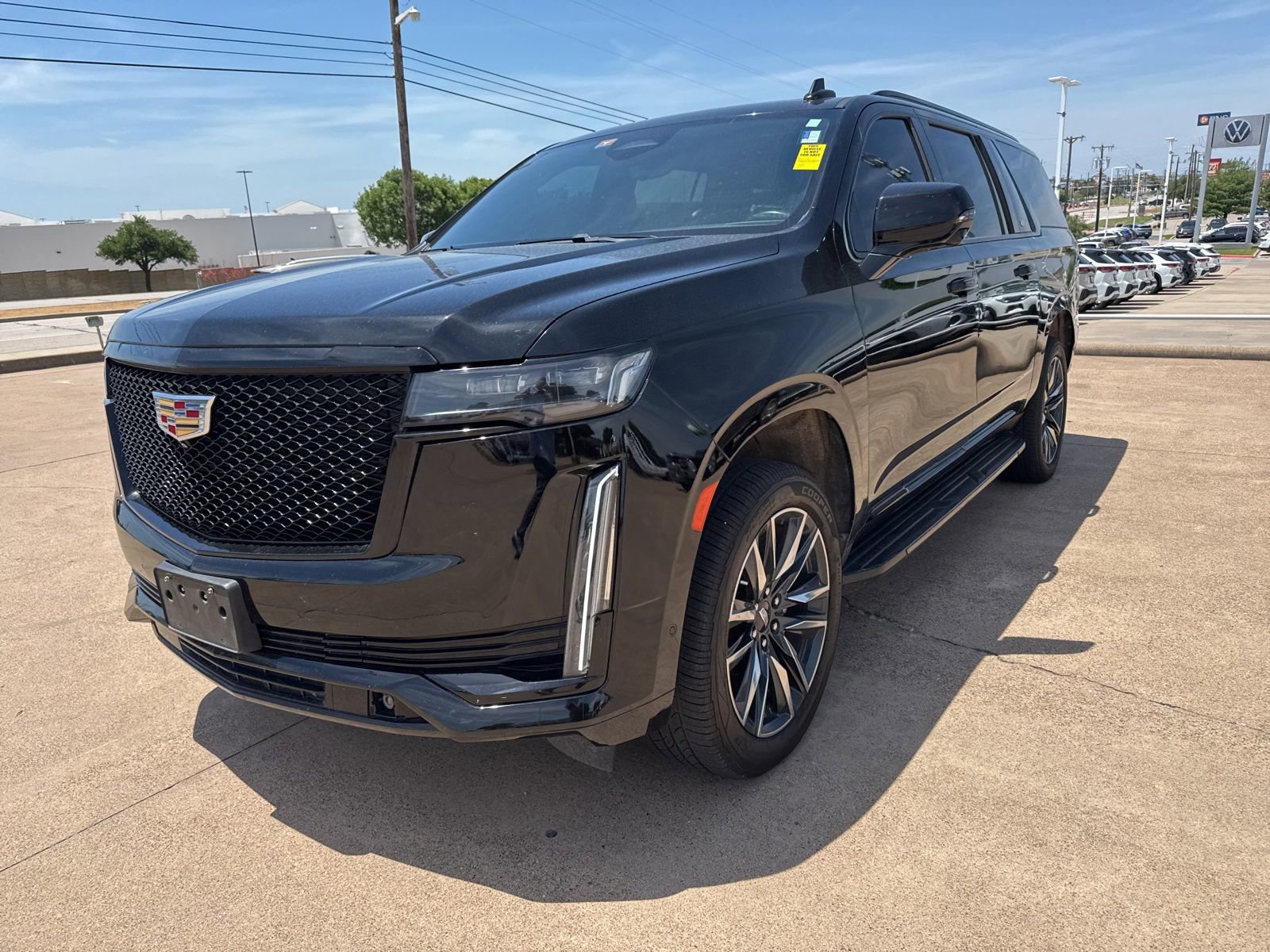 Used 2021 Cadillac Escalade ESV Sport w/ Driver Assist Tech Package AWD/4WD image 3