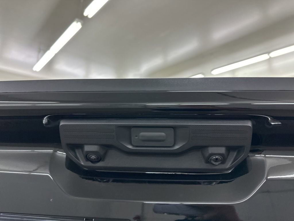 New 2026 GMC Sierra 1500 Elevation image 14