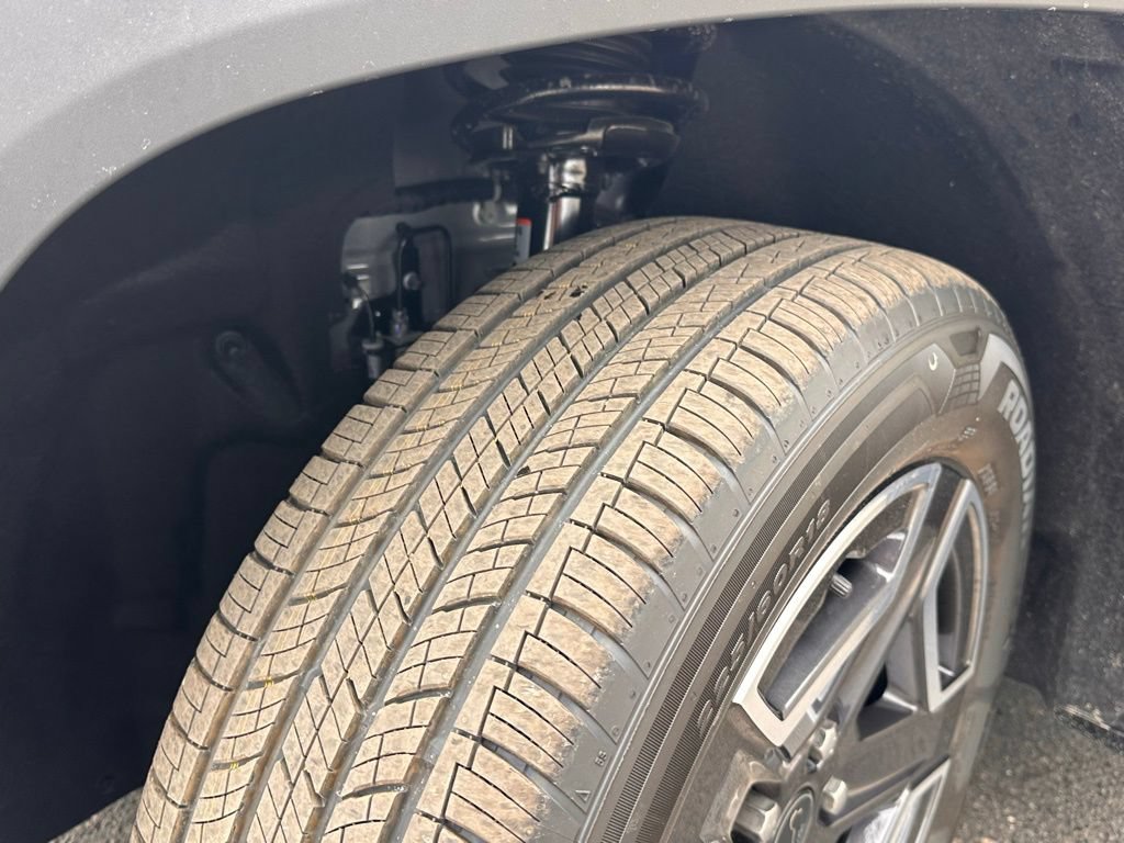New 2026 Jeep Cherokee Laredo AWD/4WD image 9