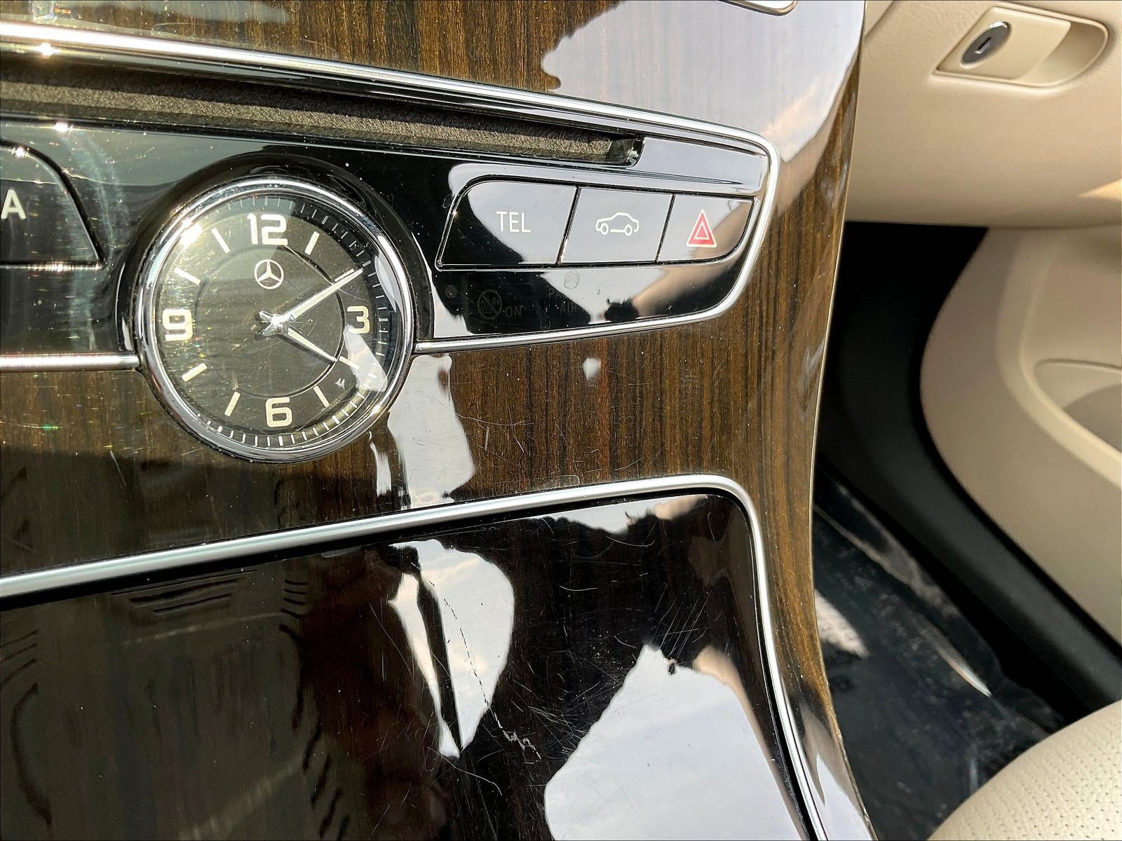 Used 2018 Mercedes-Benz C 300 4MATIC Sedan image 37