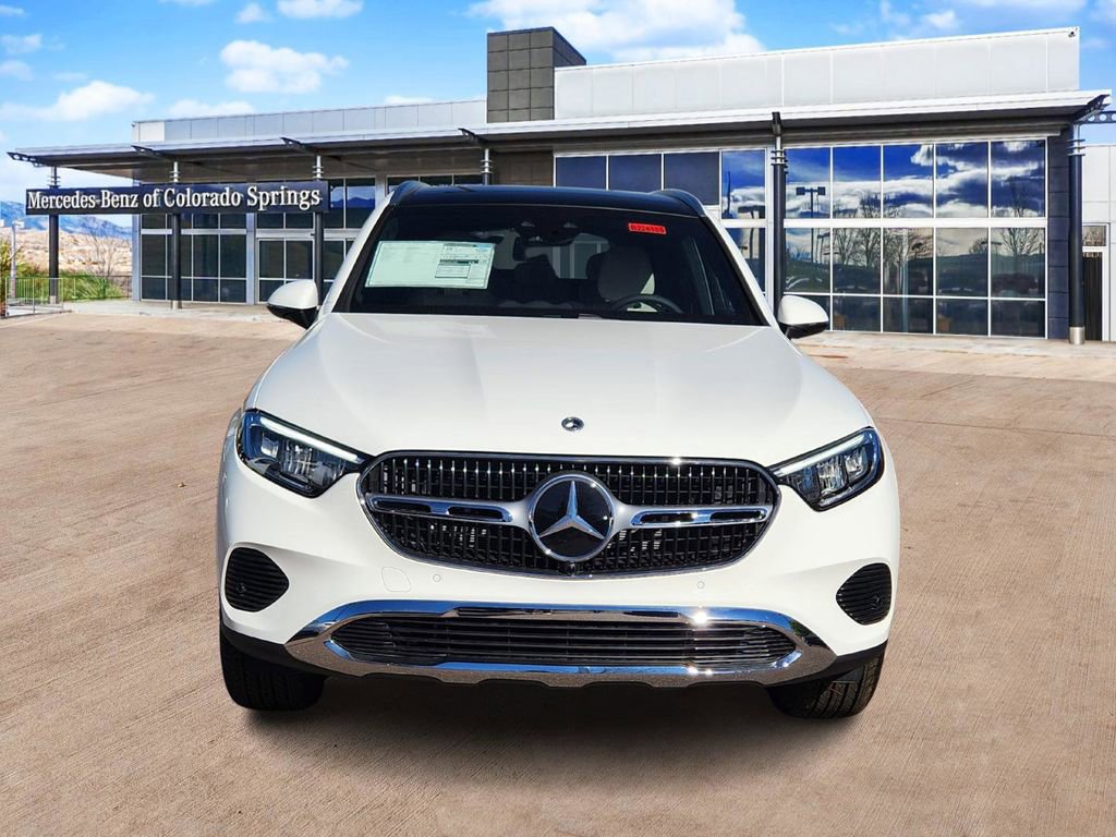 New 2026 Mercedes-Benz GLC 300 4MATIC image 2