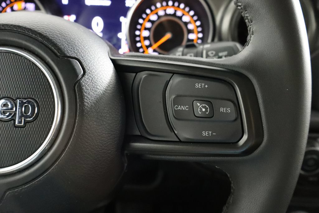 Used 2023 Jeep Wrangler Unlimited Sport AWD/4WD image 8