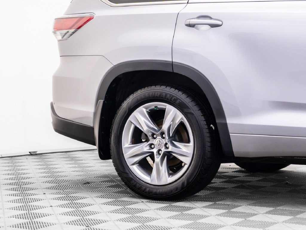 Used 2014 Toyota Highlander Limited AWD/4WD image 39