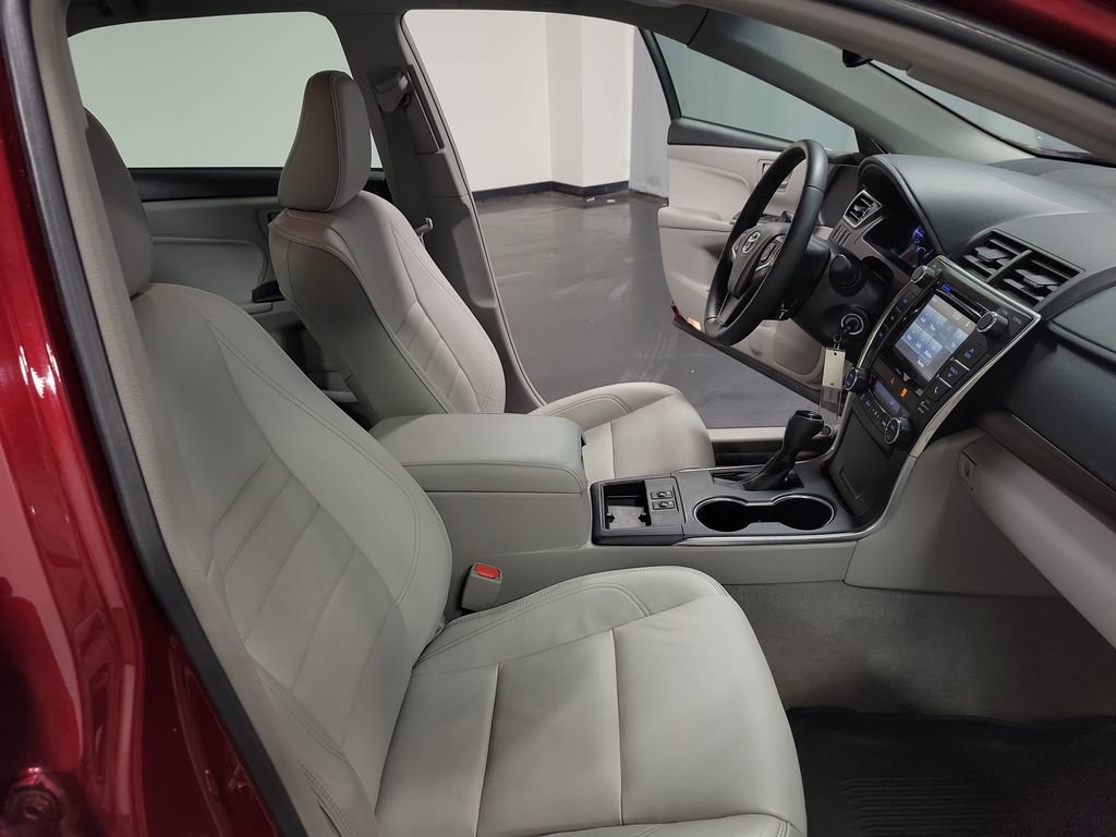 Used 2017 Toyota Camry XLE FWD image 23