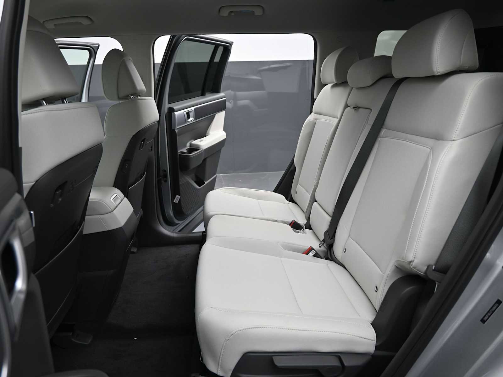 New 2026 Hyundai Santa Fe SE image 14