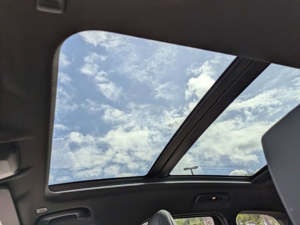 Used 2025 BMW X1 xDrive28i image 20