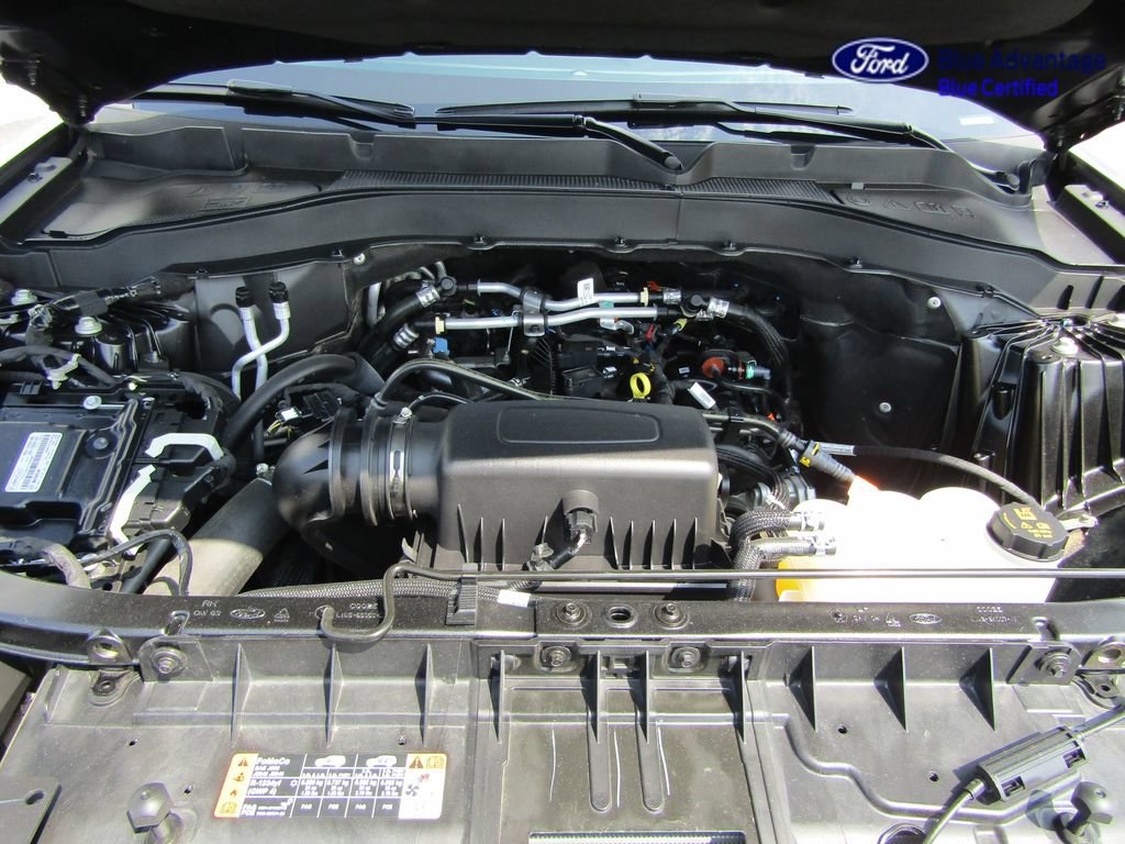 Certified 2024 Ford Explorer XLT w/ Equipment Group 202A AWD/4WD image 43