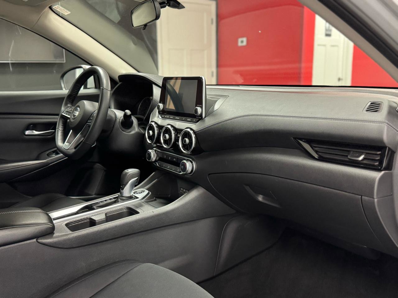 Used 2022 Nissan Sentra SV image 24