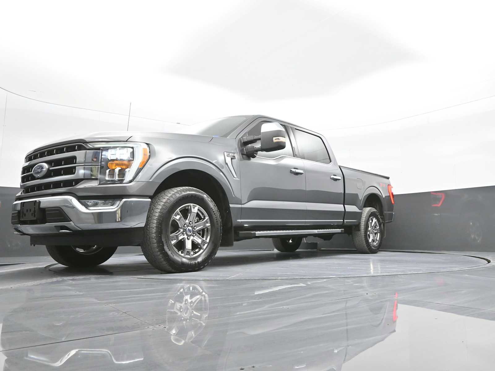 Used 2023 Ford F150 Lariat w/ Trailer Tow Package image 38