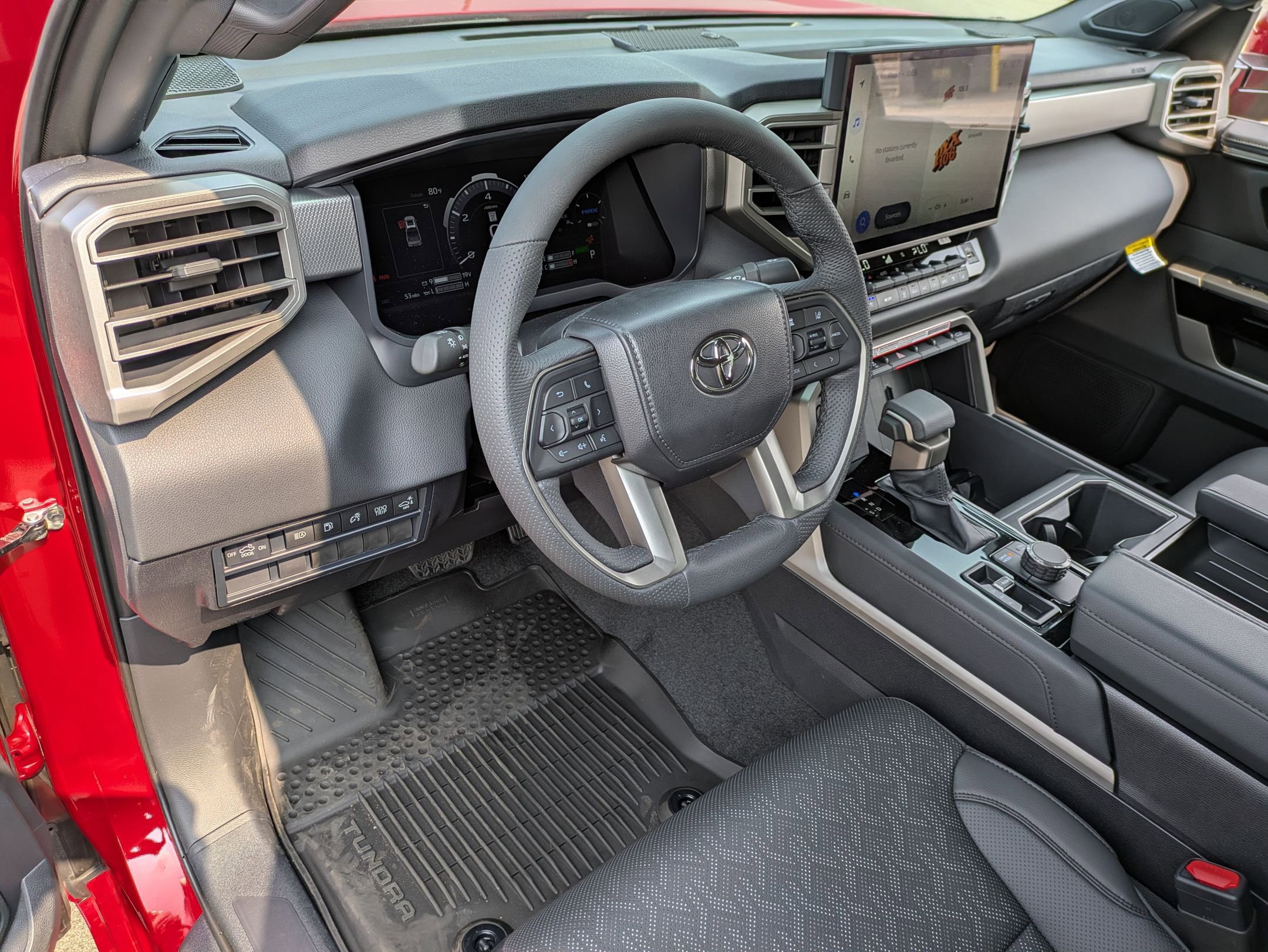 New 2025 Toyota Tundra Limited image 8