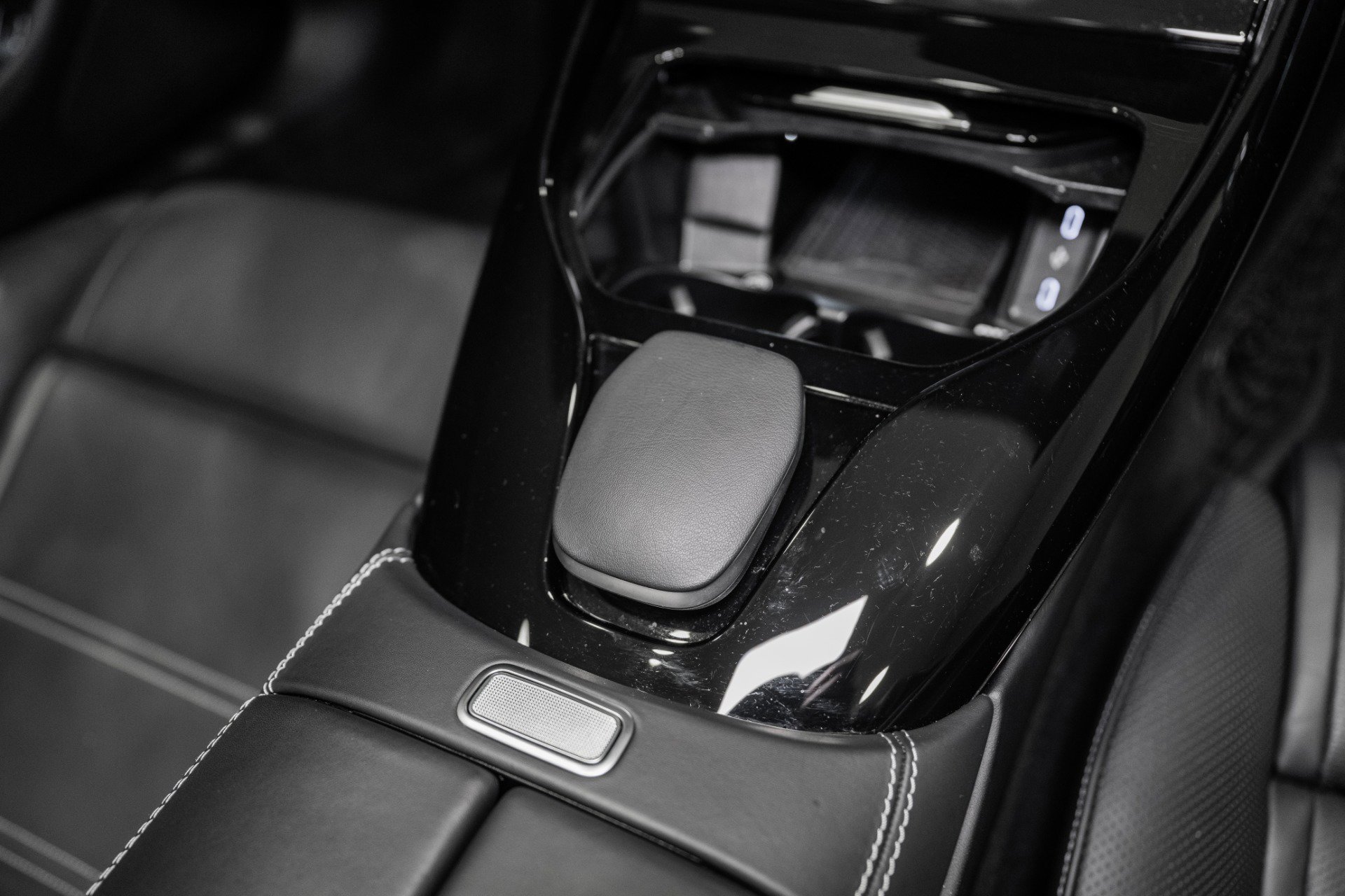 Used 2023 Mercedes-Benz SL 63 AMG 4MATIC image 40