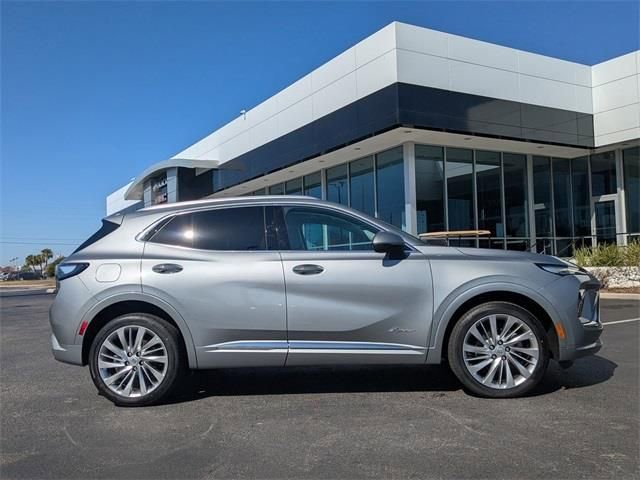 New 2026 Buick Envision Avenir image 3