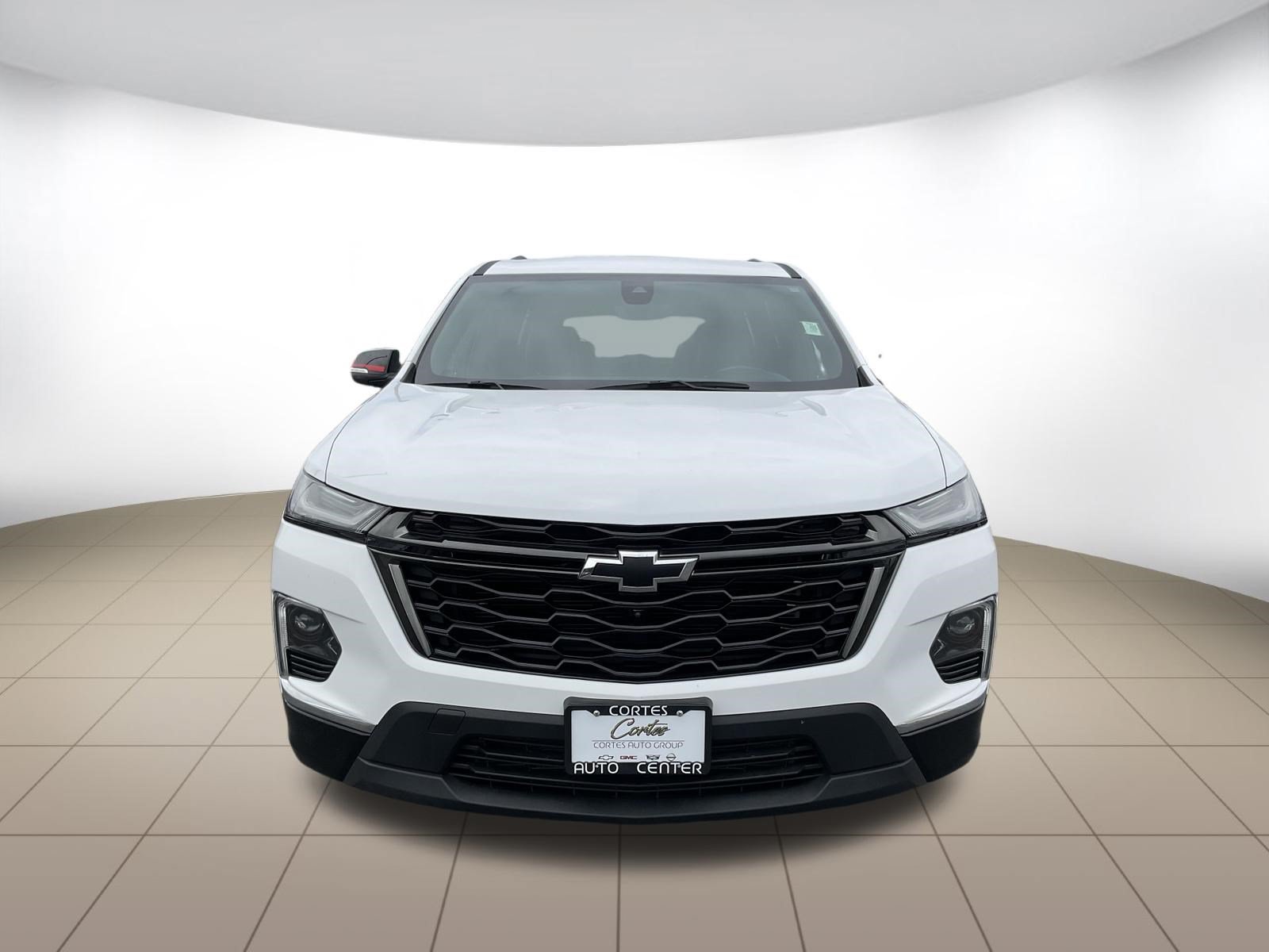 Used 2023 Chevrolet Traverse Premier w/ Redline Edition AWD/4WD image 2