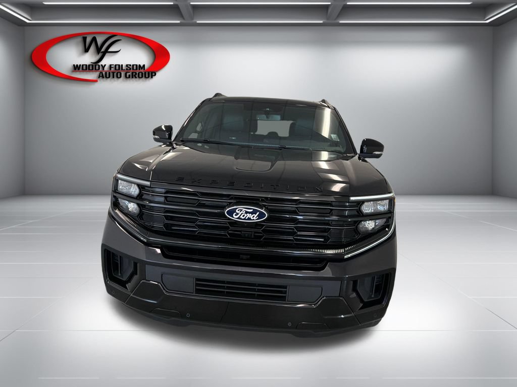 New 2027 Ford Expedition Platinum w/ Stealth Performance Package AWD/4WD image 2