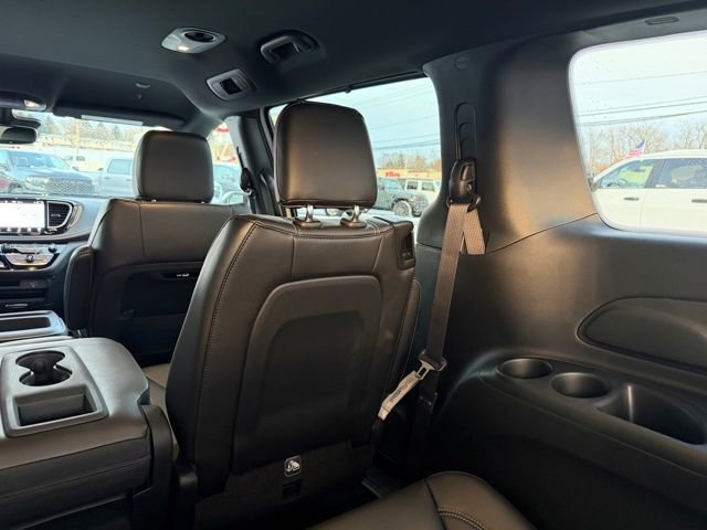 New 2026 Chrysler Pacifica Select image 20