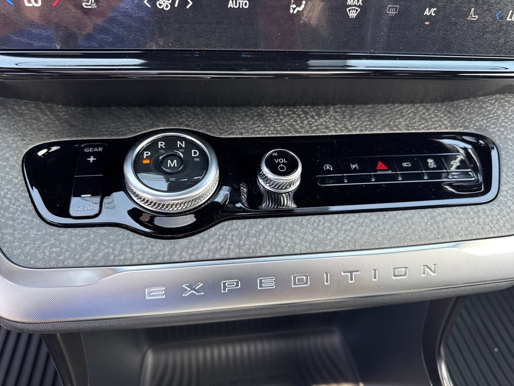 New 2027 Ford Expedition Tremor w/ Driver's Package AWD/4WD image 29