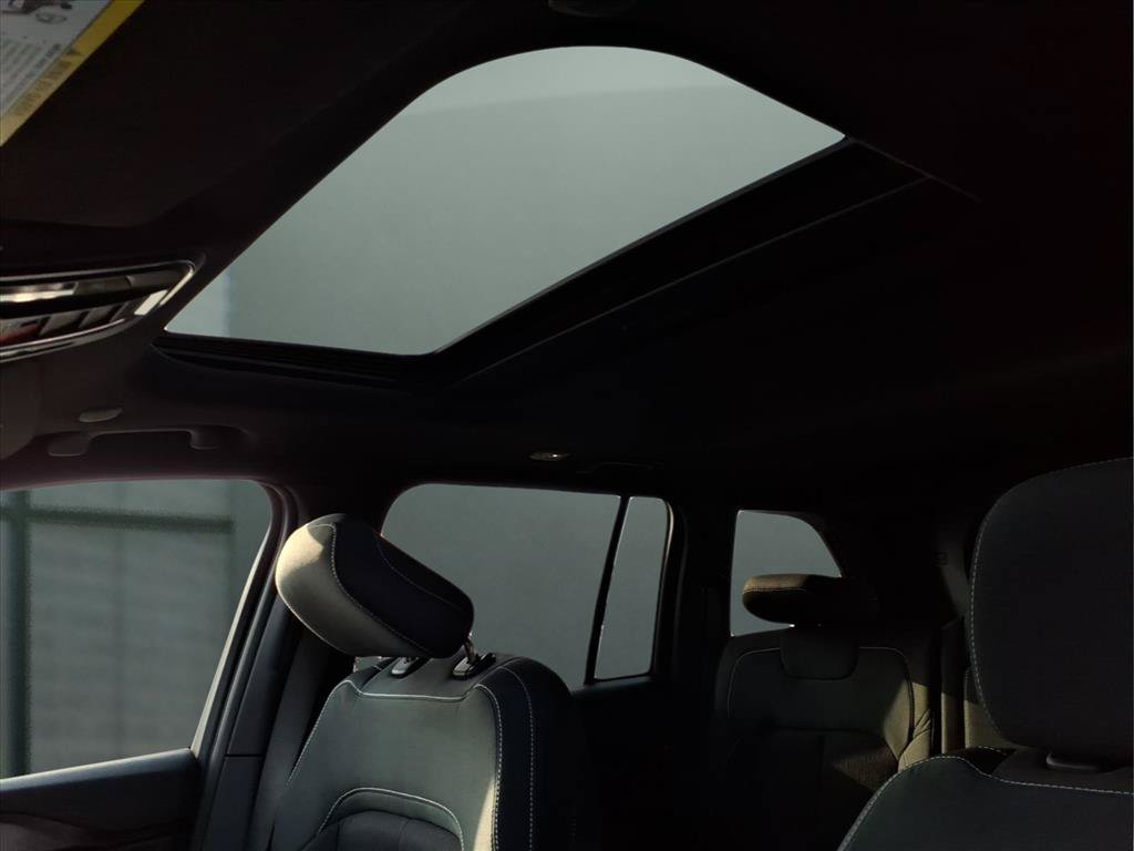 New 2025 Jeep Grand Cherokee Laredo X w/ Luxury Tech Group I RWD image 10