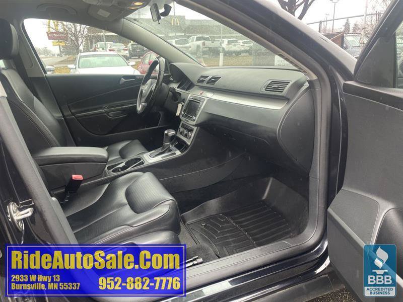Used 2010 Volkswagen Passat Komfort FWD image 14