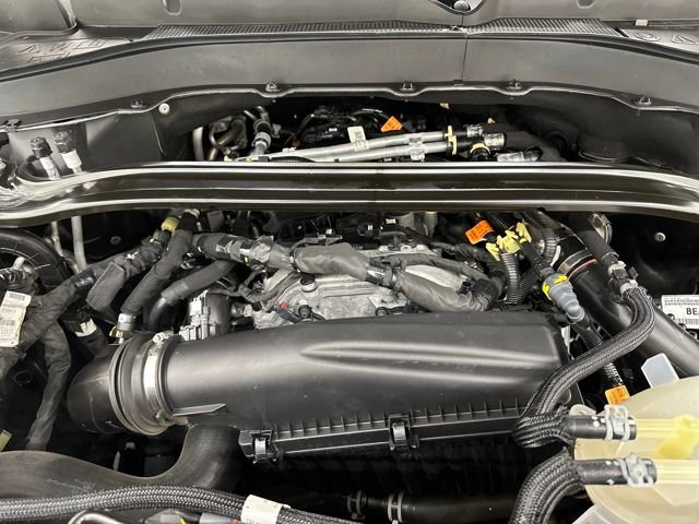 Certified 2025 Ford Explorer ST-Line w/ ST-Line Street Pack image 31