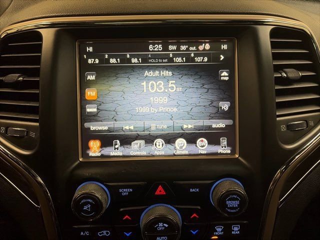 Used 2016 Jeep Grand Cherokee Overland image 24