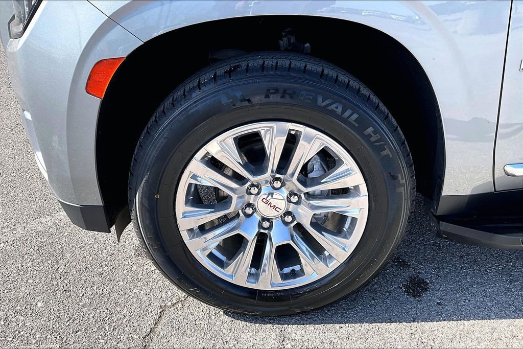 Used 2024 GMC Yukon Denali image 12