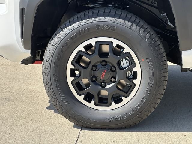 New 2026 Toyota Tacoma TRD Off-Road AWD/4WD image 9