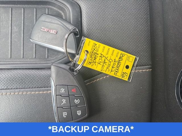 Used 2022 GMC Yukon XL AT4 w/ Technology Package AWD/4WD image 11