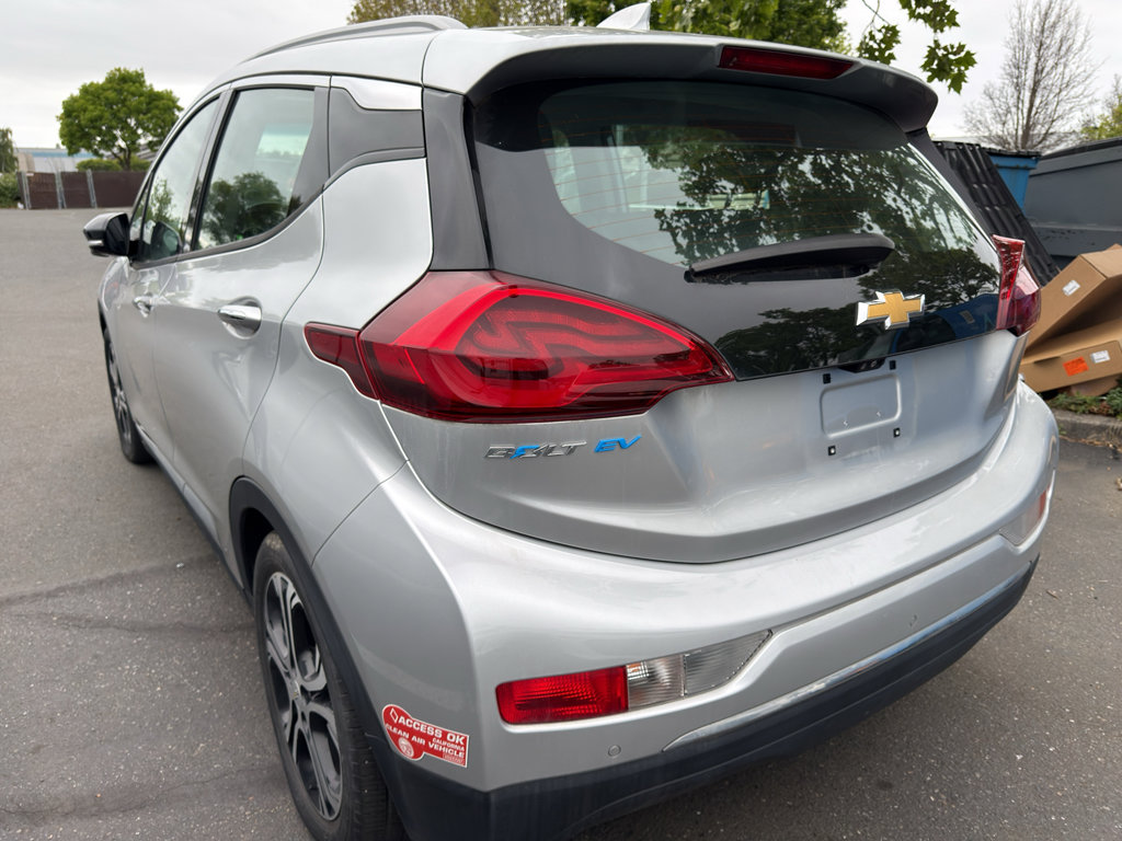 Used 2017 Chevrolet Bolt Premier w/ Driver Confidence II Package FWD image 6