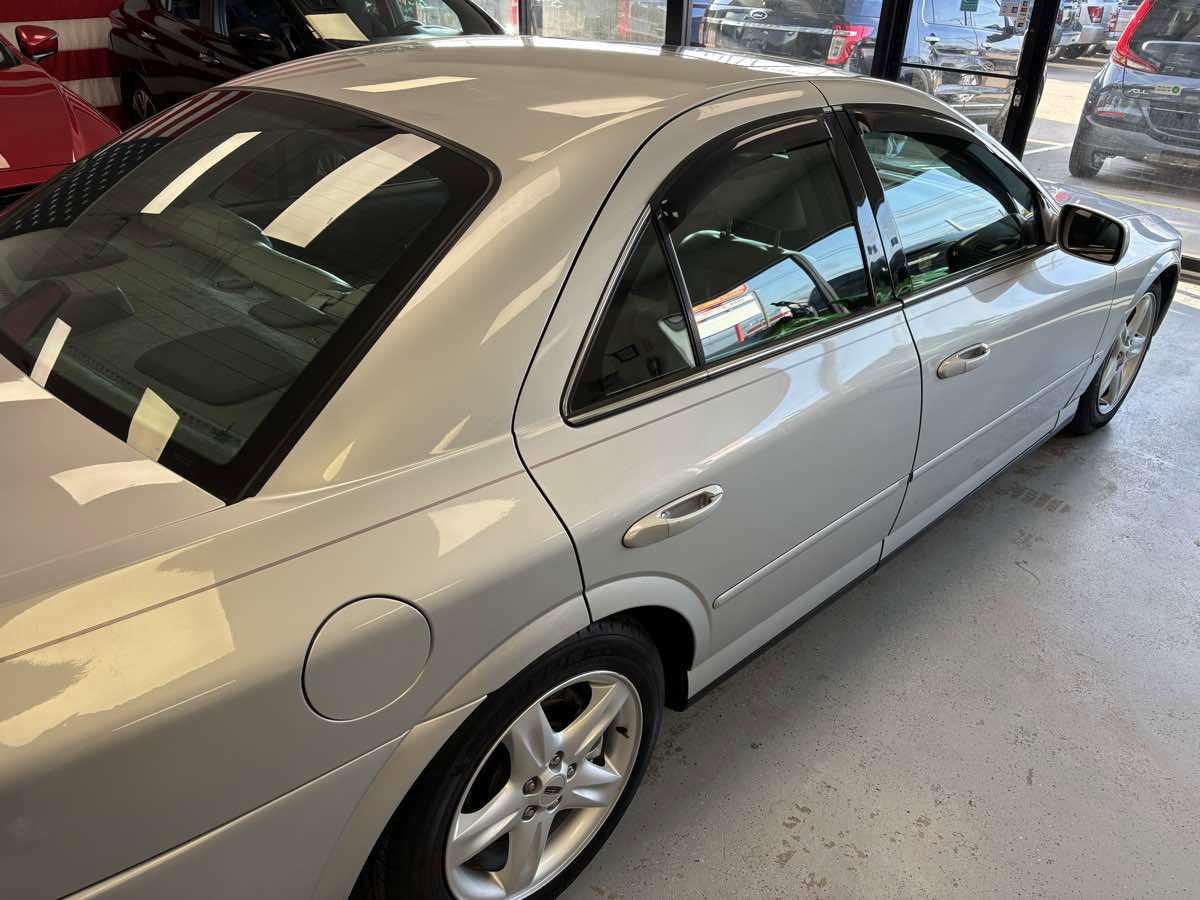 Used 2000 Lincoln LS image 20