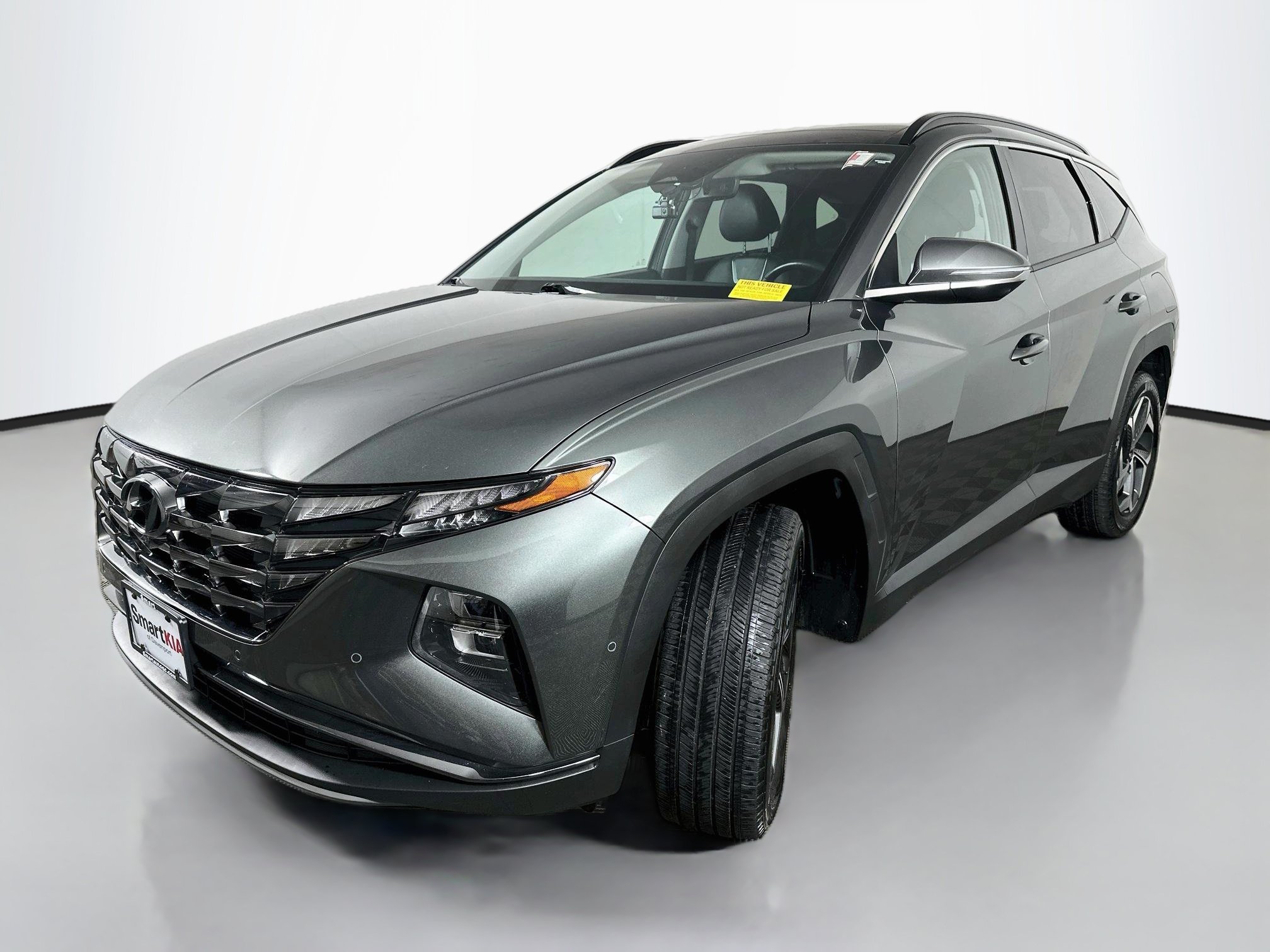 Used 2023 Hyundai Tucson Limited w/ Cargo Package AWD/4WD image 3