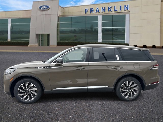 New 2026 Lincoln Aviator AWD image 4