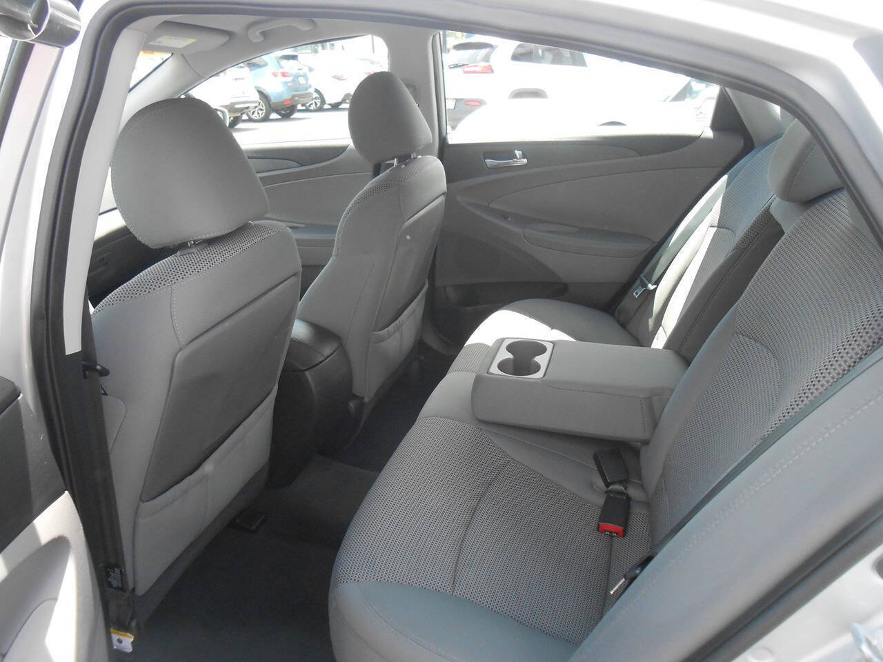 Used 2011 Hyundai Sonata GLS w/ Popular Equipment Pkg 2 FWD image 11