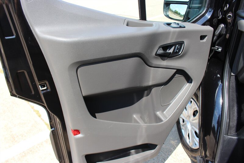 Used 2023 Ford Transit 350 XLT RWD image 25