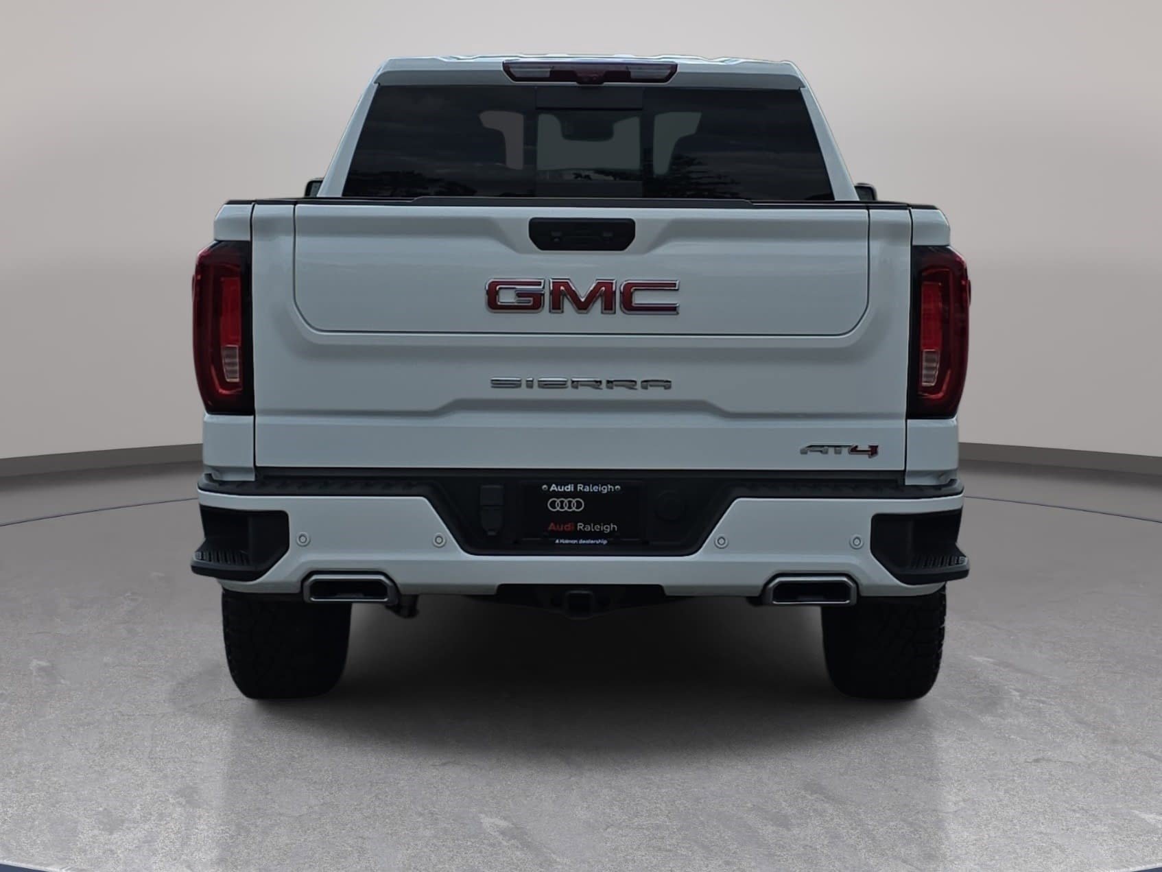 Used 2023 GMC Sierra 1500 AT4 w/ AT4 Premium Package AWD/4WD image 6
