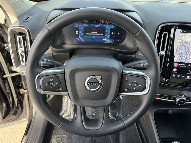 Certified 2025 Volvo XC40 B5 Plus w/ Protection Package Premier AWD/4WD image 21