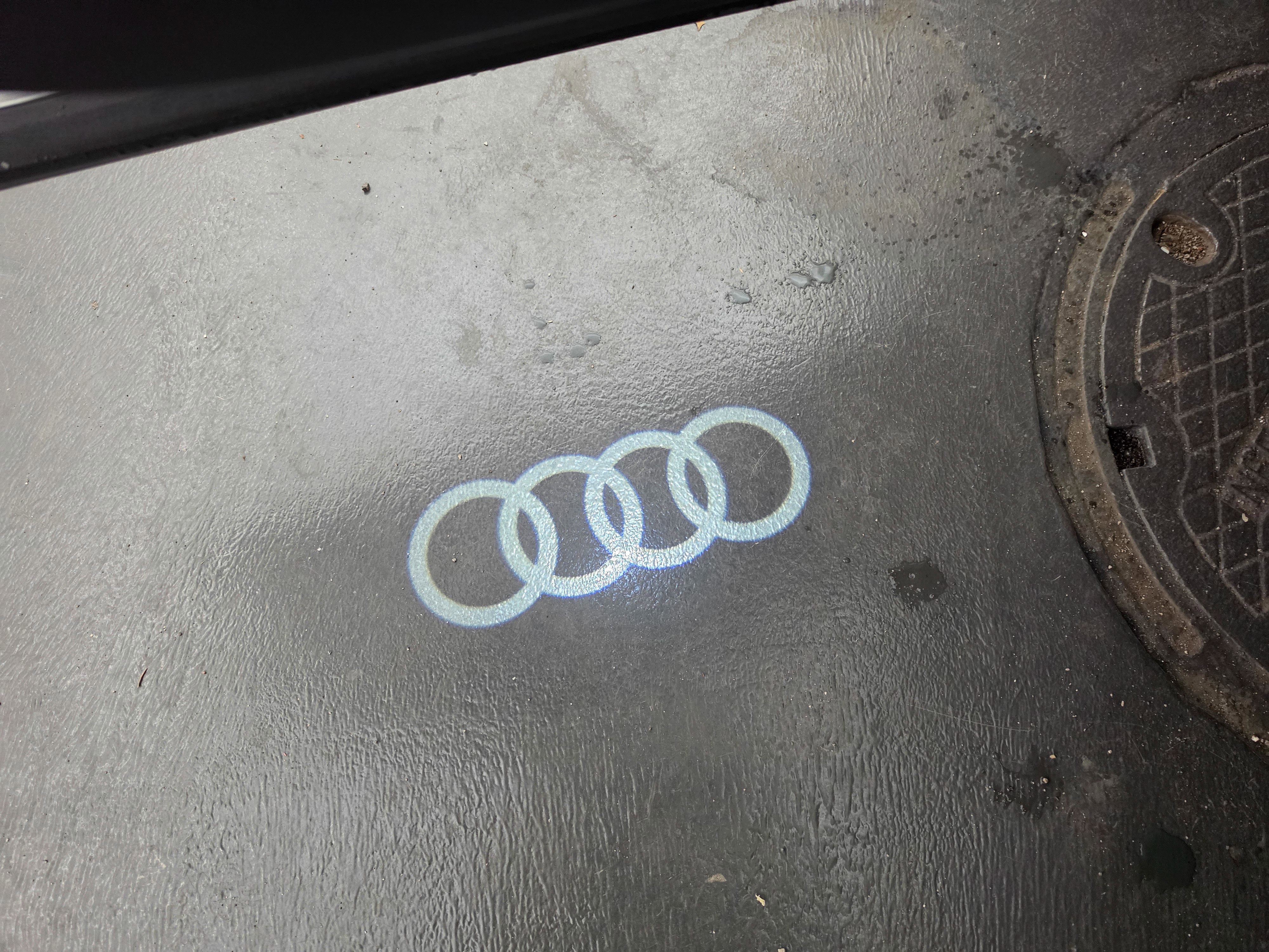 Used 2023 Audi Q8 Prestige AWD/4WD image 26