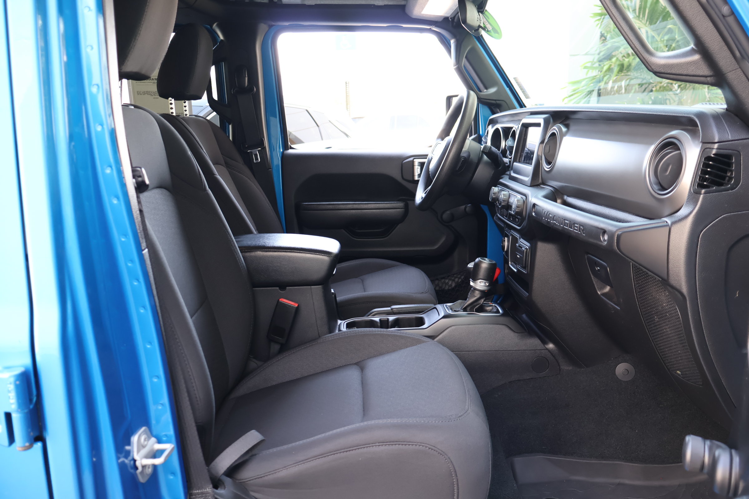 Used 2022 Jeep Wrangler Unlimited Sport AWD/4WD image 20