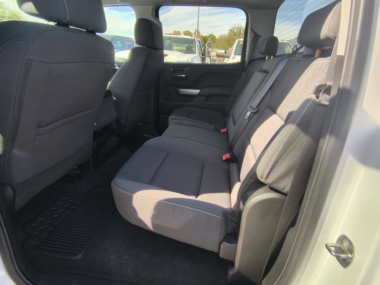 Used 2018 Chevrolet Silverado 1500 LT w/ All Star Edition image 21