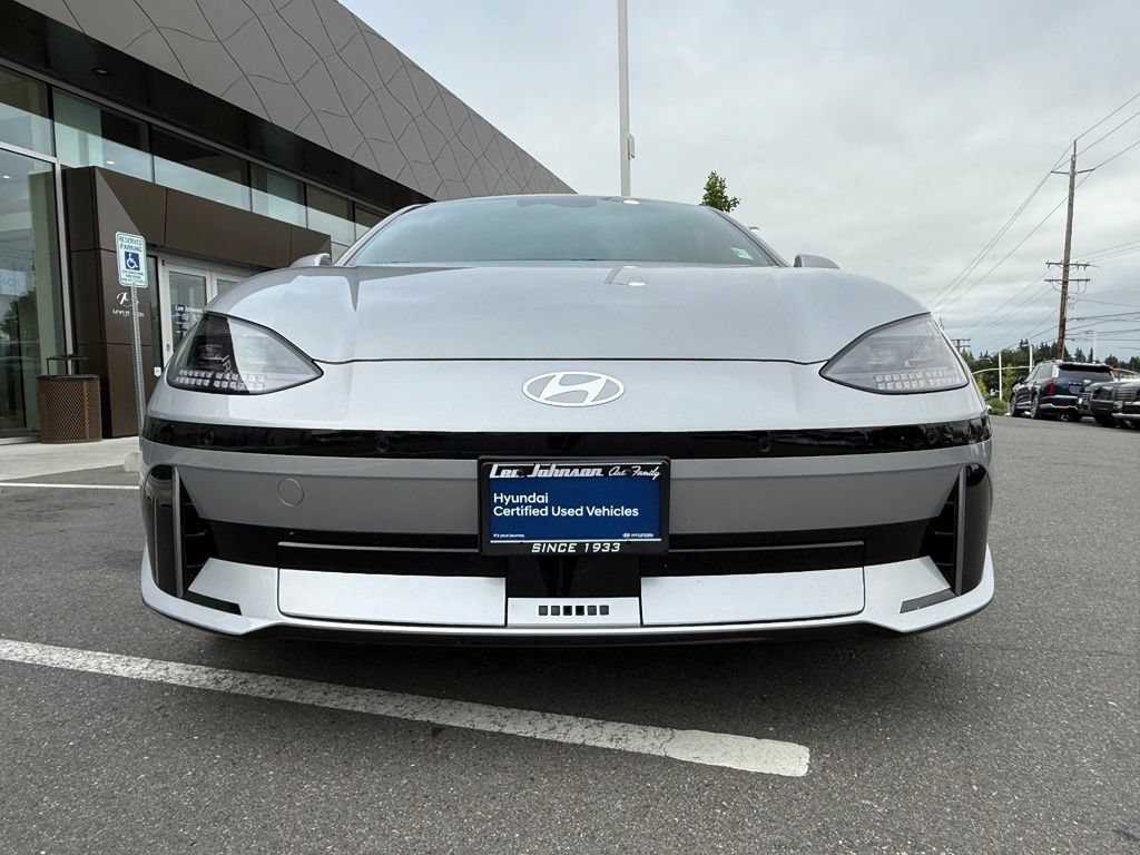 Certified 2025 Hyundai Ioniq 6 SE RWD image 8