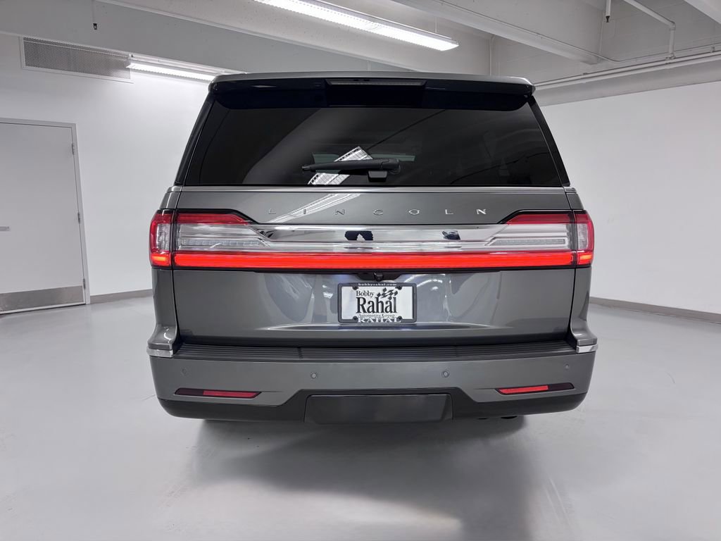Used 2021 Lincoln Navigator L Reserve w/ Luxury Package AWD/4WD image 5