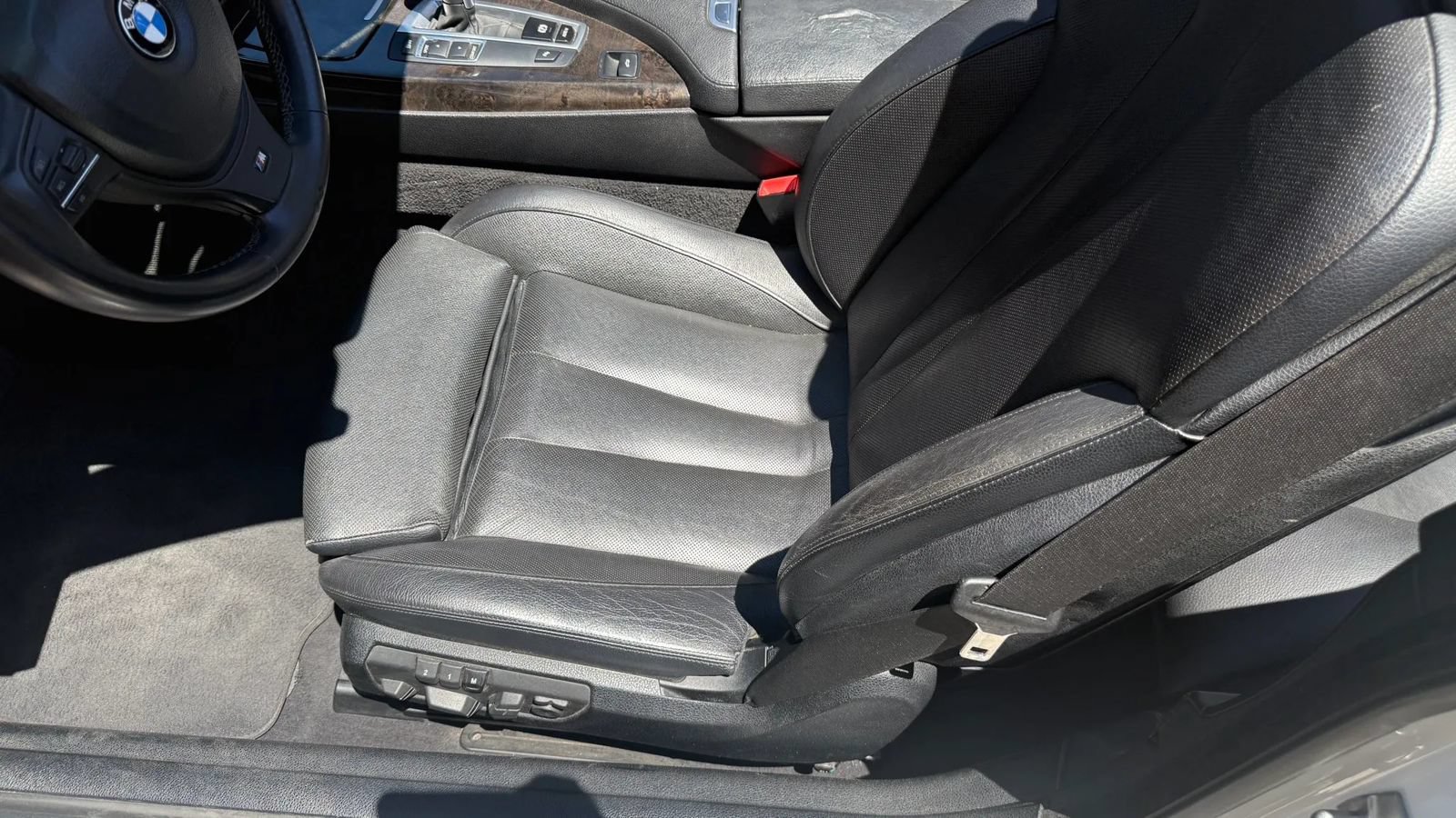 Used 2013 BMW 640i Convertible RWD image 10