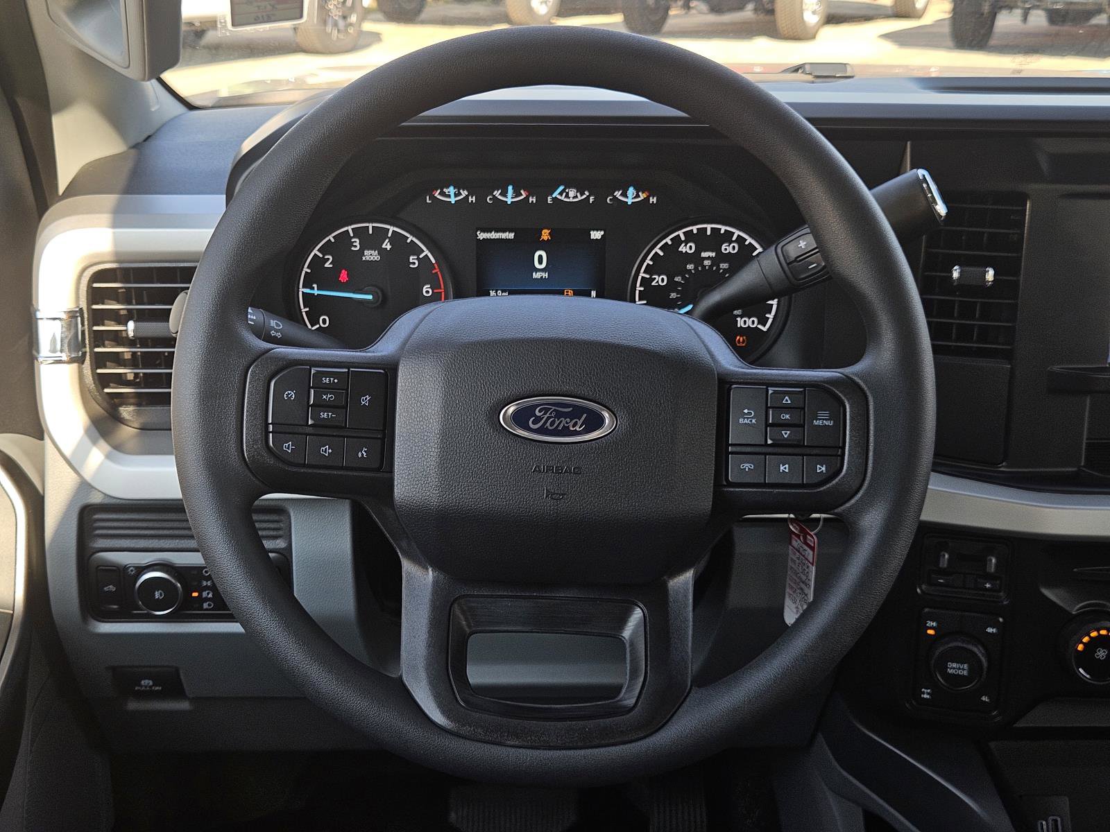 New 2026 Ford F350 XLT w/ FX4 Off-Road Package image 30