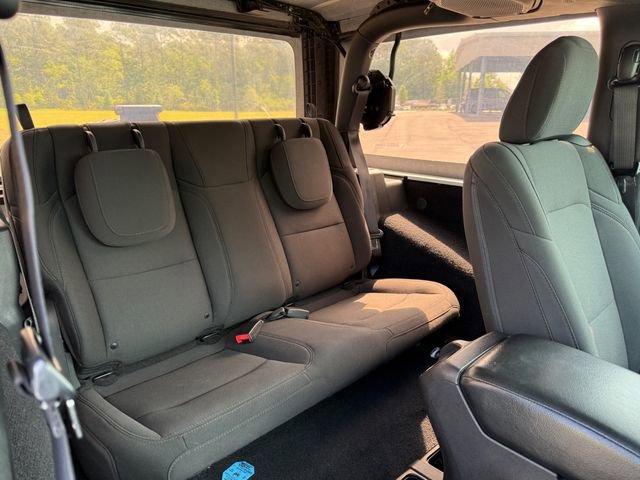 Used 2018 Jeep Wrangler Sport AWD/4WD image 14