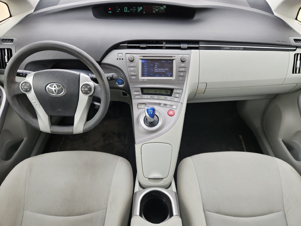 Used 2013 Toyota Prius Three FWD image 18