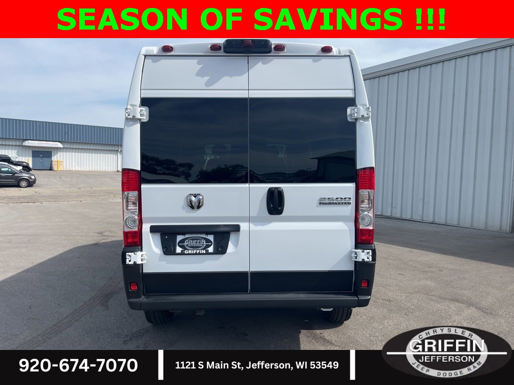 Used 2024 RAM ProMaster 2500 image 4