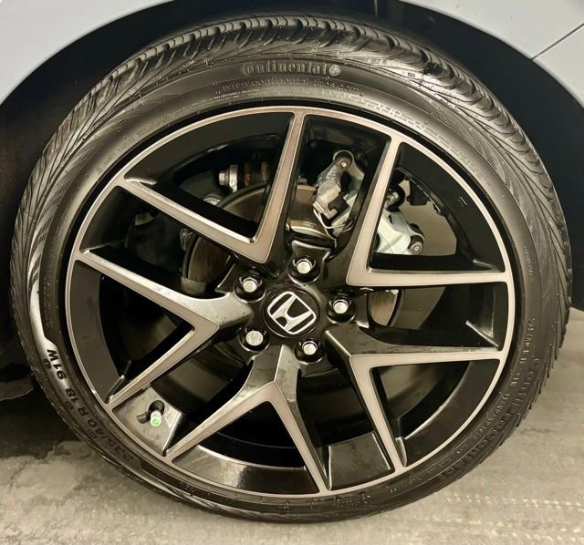 Used 2024 Honda Civic Sport Touring image 10